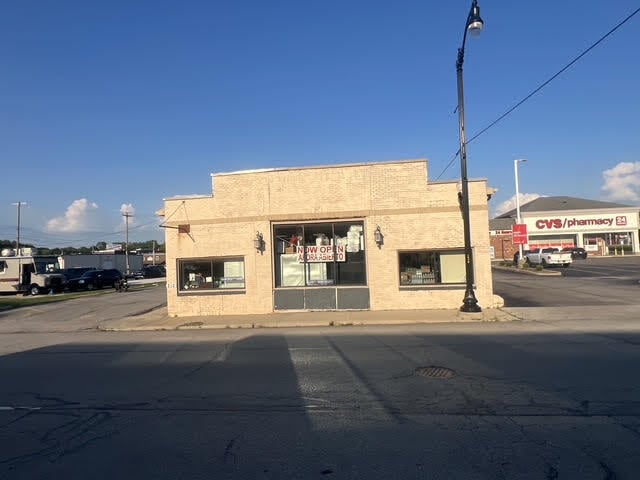 212 N Washington St, Crawfordsville, IN for sale - Primary Photo - Image 1 of 19