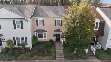 1211-1221 Mall Dr, Richmond, VA for lease Interior Photo- Image 2 of 27