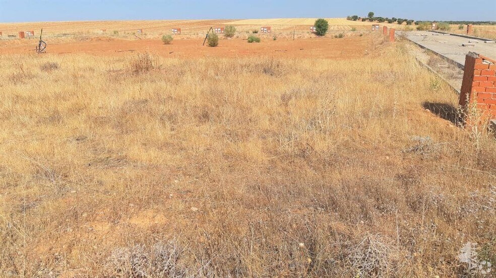 Calle de Mediterráneo, 3, Villanueva de la Torre, Guadalajara à vendre - Photo du bâtiment - Image 3 de 4