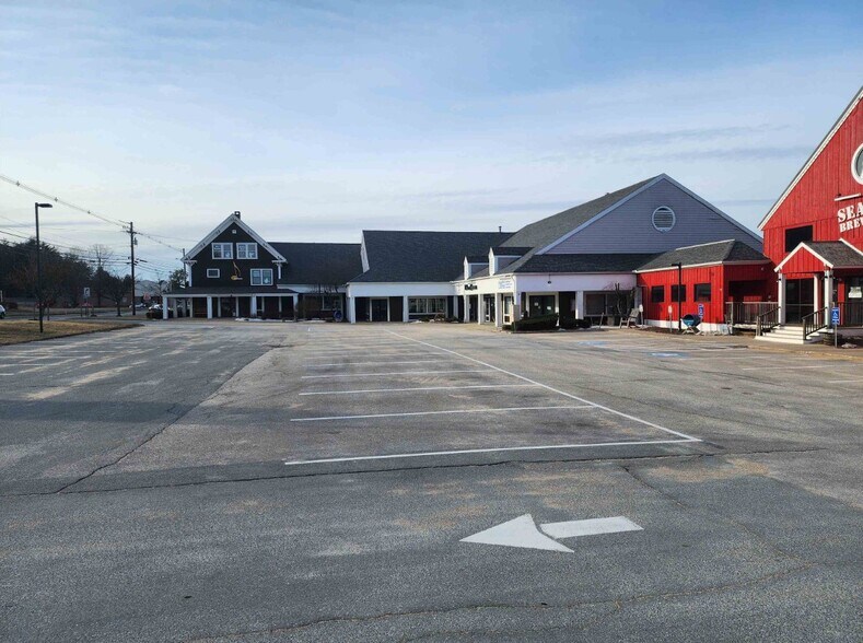 1976 White Mountain Hwy, North Conway, NH for lease - Building Photo - Image 1 of 4