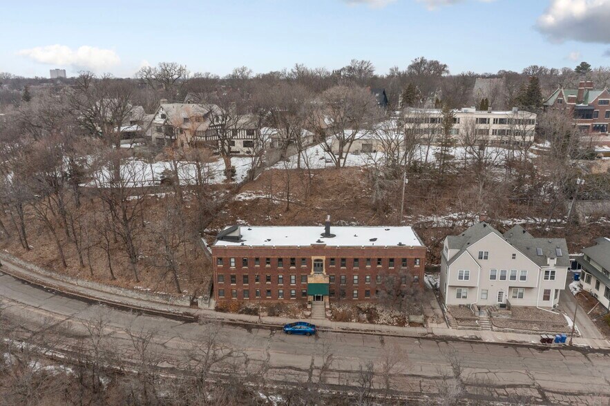 487 Grand Ave, Saint Paul, MN à vendre - Photo du bâtiment - Image 3 de 133