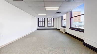 275 4th St E, Saint Paul, MN à louer Photo intérieure- Image 2 de 2