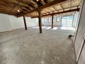 740 W Oakland Ave, Port Washington, WI for lease Building Photo- Image 2 of 5