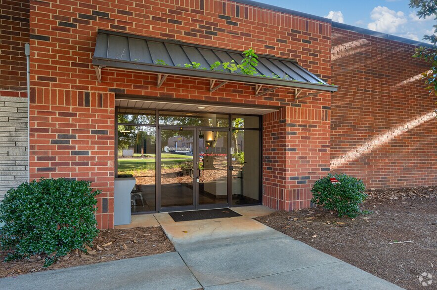 1607 Mountain Industrial Blvd, Stone Mountain, GA à louer - Photo du bâtiment - Image 3 de 9