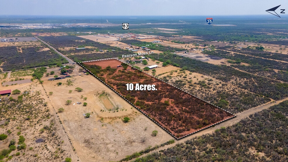 260 Pearson Moss Ln, Laredo, TX à vendre - Photo du bâtiment - Image 3 de 4