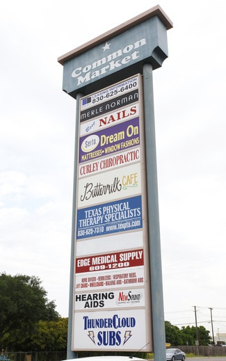 More details for 1312 E Common St, New Braunfels, TX - Office/Retail for Lease