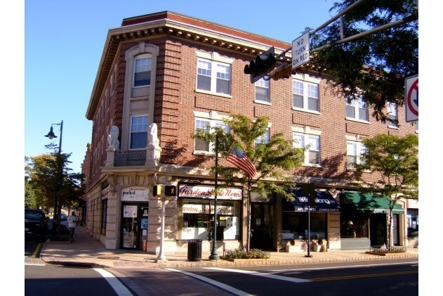 361 Springfield Ave, Summit, NJ à louer - Photo du bâtiment - Image 2 de 2