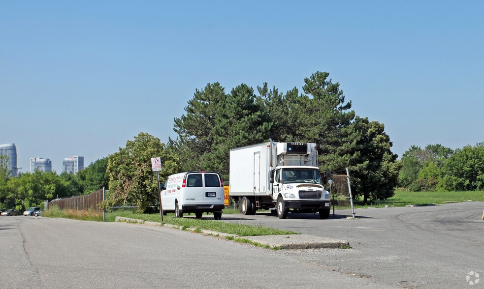 121 Commander Blvd, Toronto, ON for sale - Primary Photo - Image 1 of 1