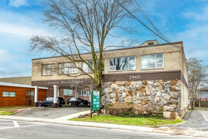 2940 Lincoln Ave, Oceanside, NY à vendre - Photo du bâtiment - Image 1 de 32