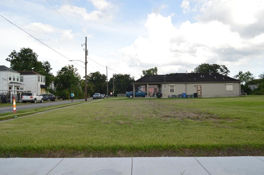 1745 Egania st, New Orleans, LA for sale - Primary Photo - Image 1 of 1