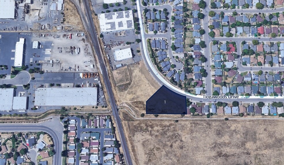 Tiogawoods Dr, Sacramento, CA for sale - Aerial - Image 2 of 5