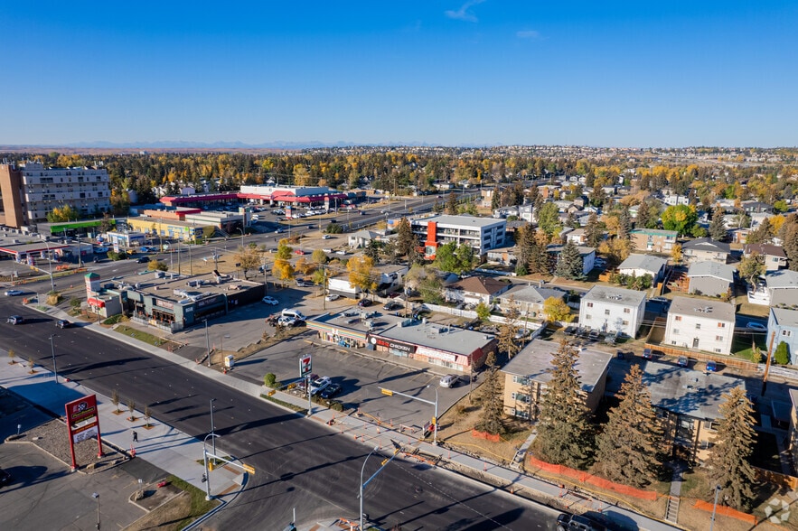 1619 37th St SW, Calgary, AB à louer - Aérien - Image 3 de 5