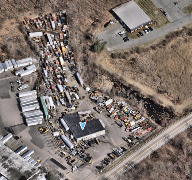 Hartford Turnpike Portfolio of 3 portfolio of 3 properties for sale on LoopNet.ca - Building Photo - Image 3 of 5