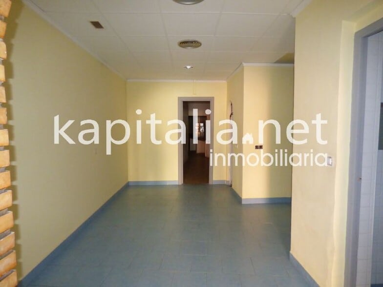 Retail in València, Valencia for sale - Building Photo - Image 3 of 8