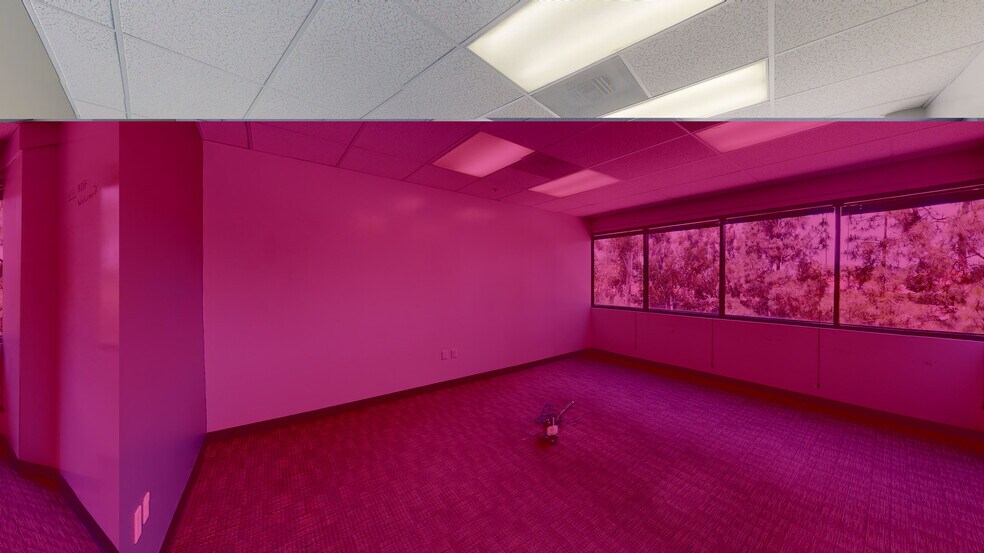 15373 Innovation Dr, San Diego, CA à louer - Photo intérieure - Image 3 de 12