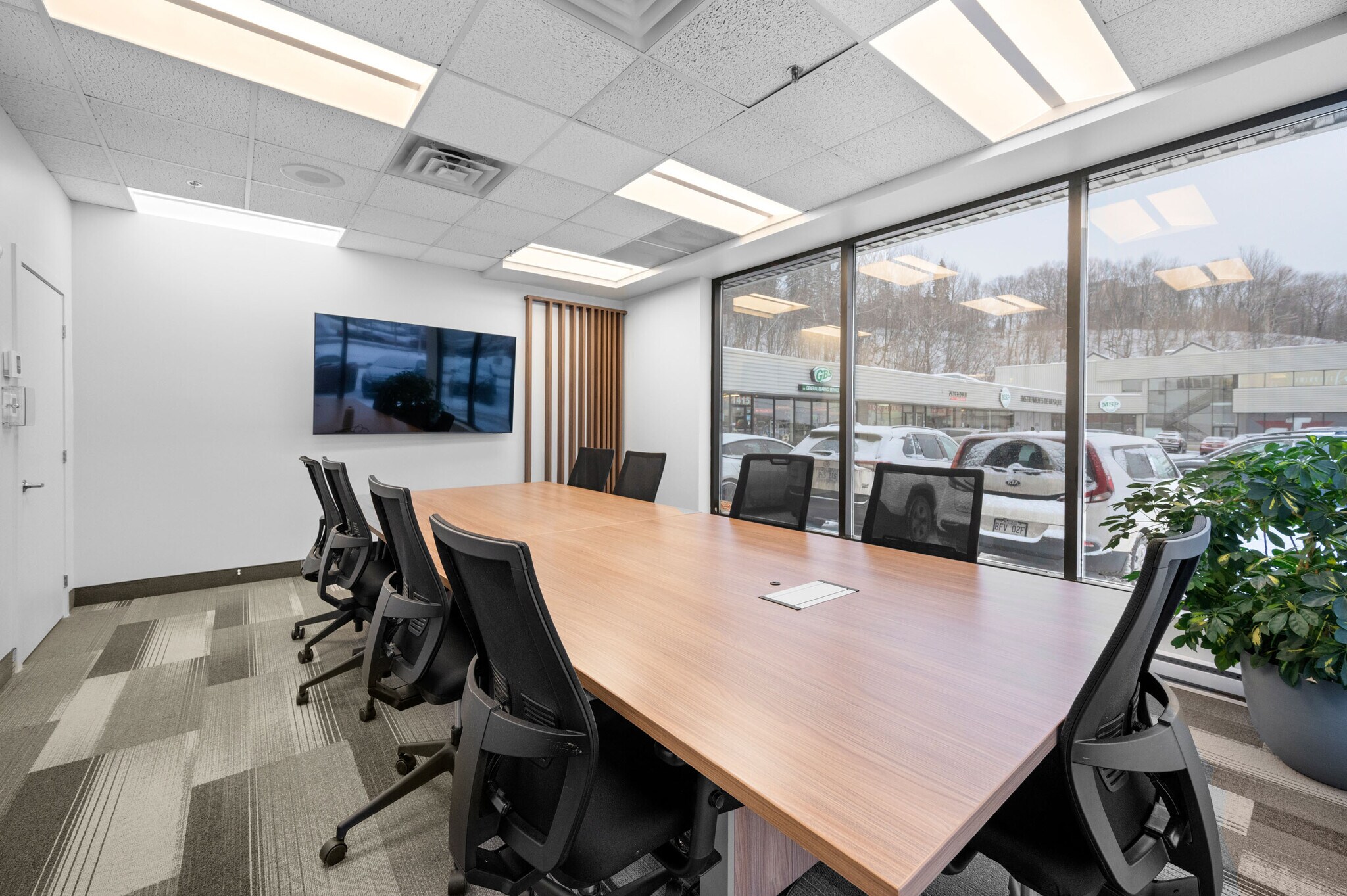 1415 St Frank-Carrel, Québec, QC for lease Interior Photo- Image 1 of 12