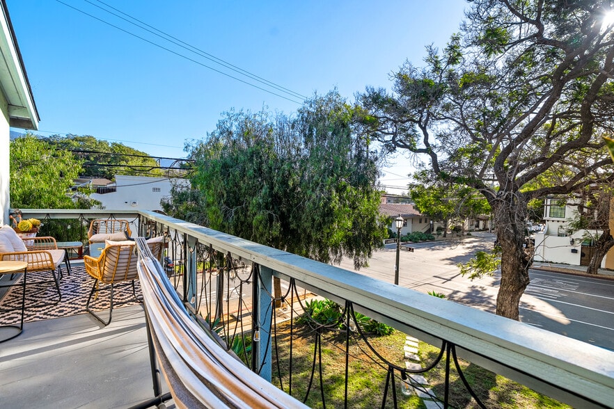 333 E Carrillo St, Santa Barbara, CA for sale - Primary Photo - Image 3 of 12