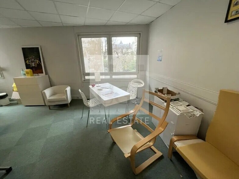 Office in Champagne-au-Mont-d'Or for sale - Interior Photo - Image 3 of 7