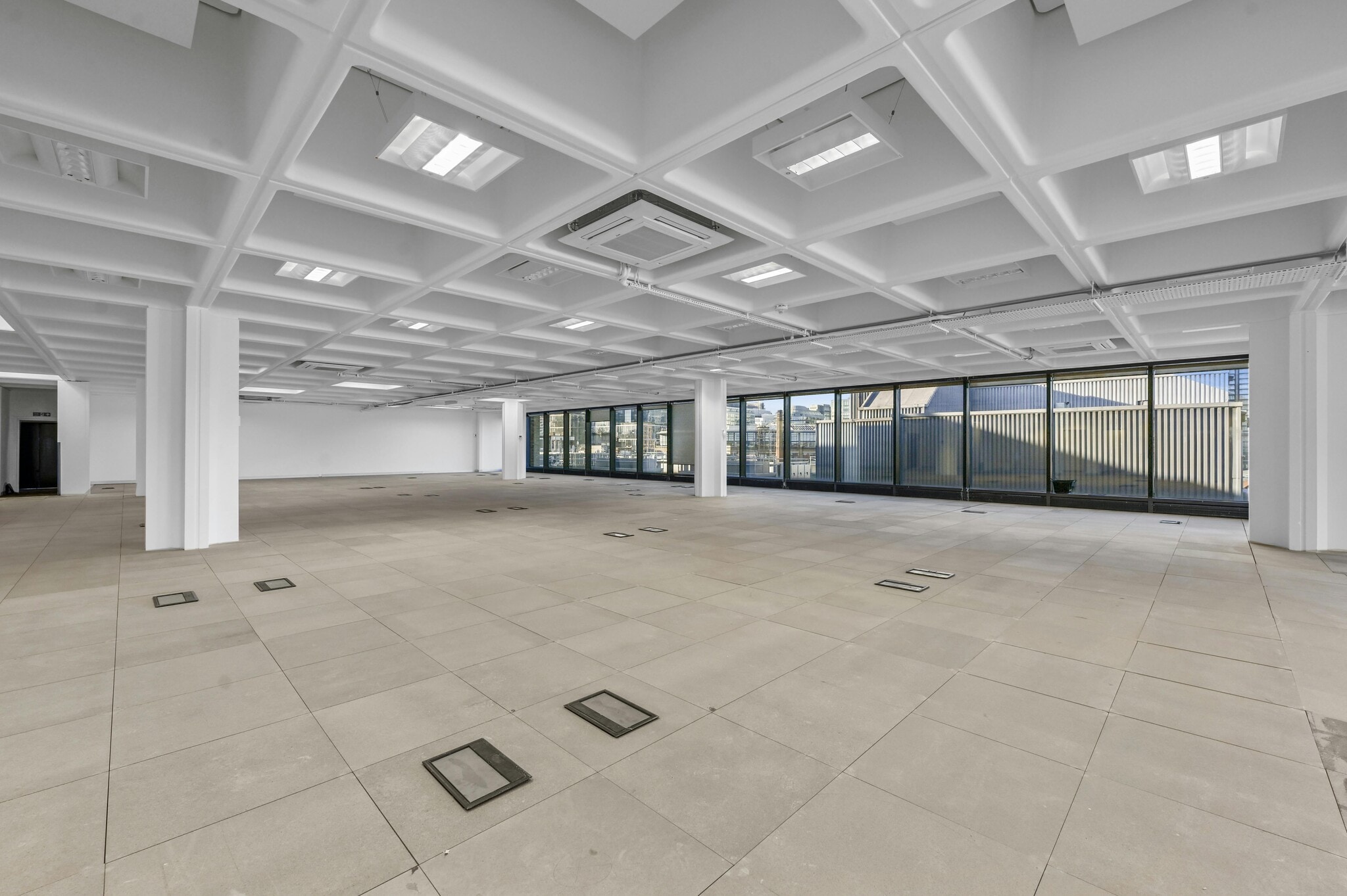 91 Brick Ln, London for lease Interior Photo- Image 1 of 3