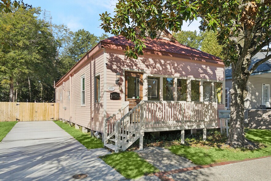 2135 2nd St, Slidell, LA à vendre - Photo du bâtiment - Image 2 de 16