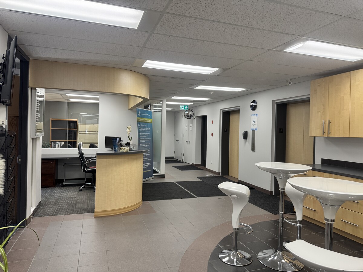 900 6th Ave SW, Calgary, AB T2P 3K2 - Unit 600 - - Interior Photo - Image 1 of 9