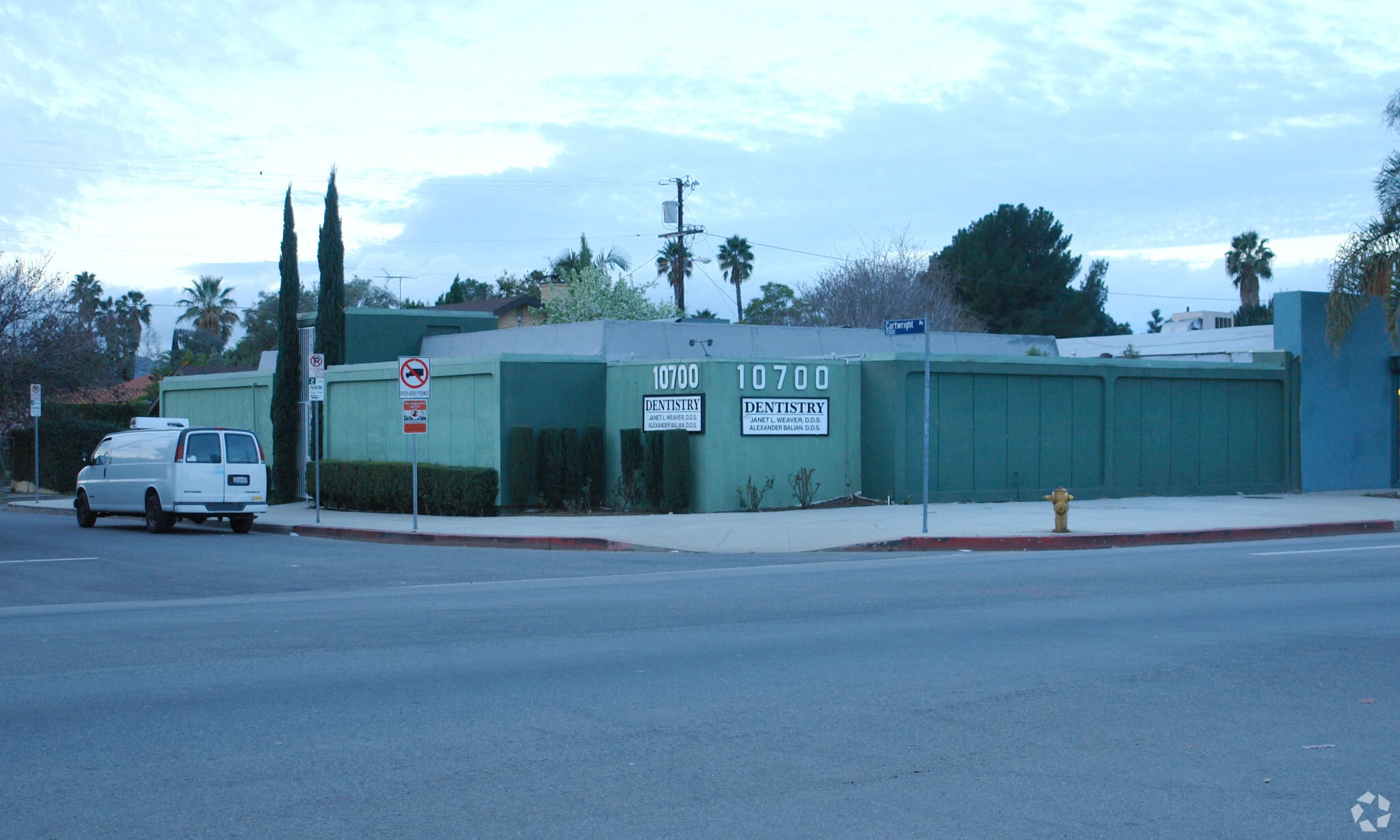 10700 Burbank Blvd, North Hollywood, CA for lease Primary Photo- Image 1 of 9