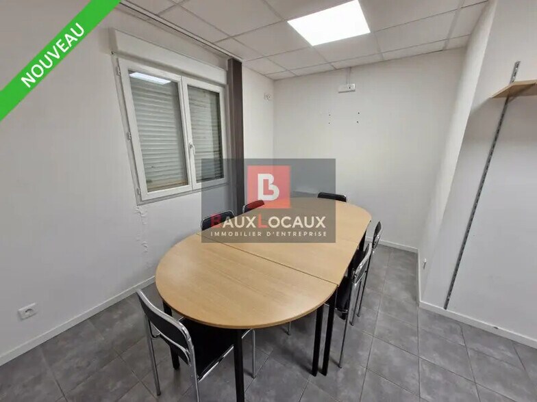 Office in Fos-sur-Mer for lease - Interior Photo - Image 2 of 6