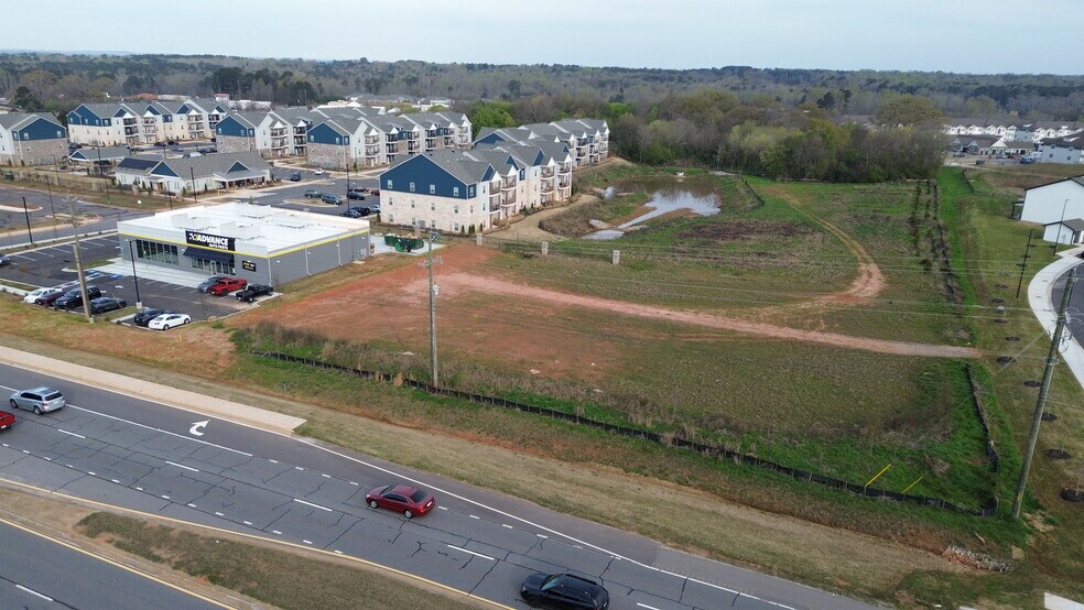 1045 Hull Rd, Athens, GA à louer - Photo du bâtiment - Image 3 de 7