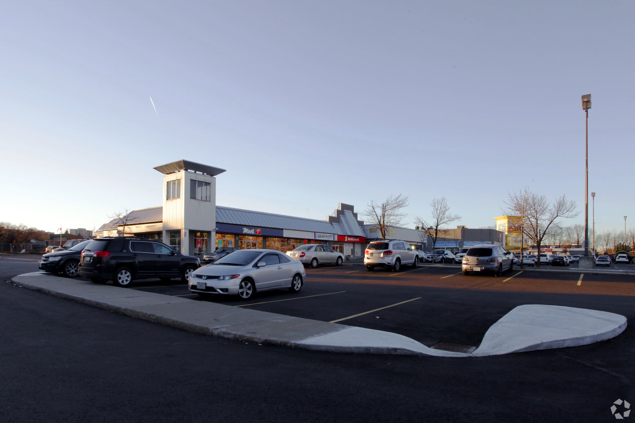 700 Balmoral Dr, Brampton, ON for sale Primary Photo- Image 1 of 1