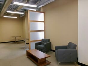 160 E Grand Ave, Chicago, IL for lease Interior Photo- Image 2 of 9