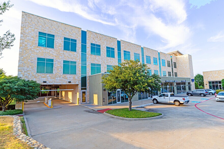 7210-7290 Virginia Pky, McKinney, TX à louer - Photo principale - Image 1 de 4
