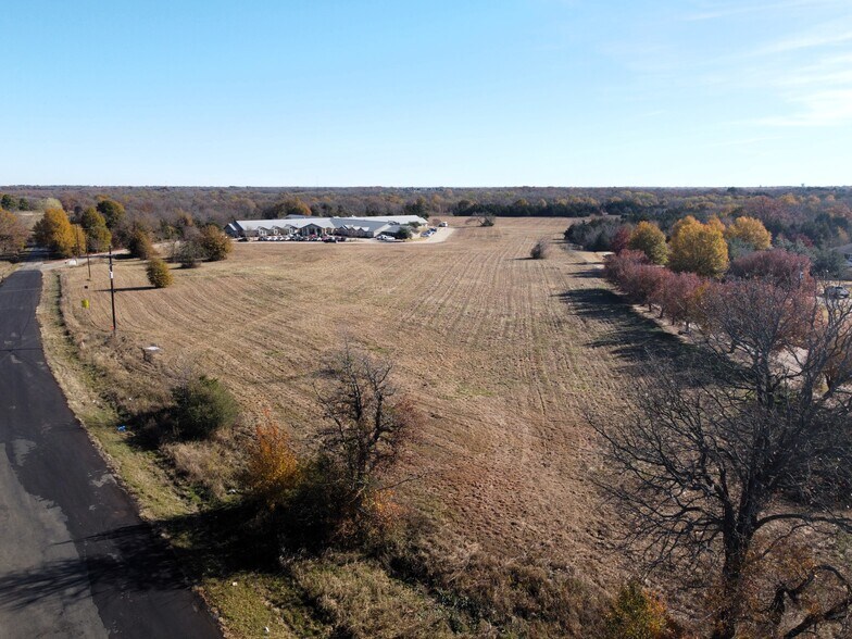 83 ac Stillhouse Rd, Paris, TX for sale - Primary Photo - Image 1 of 22