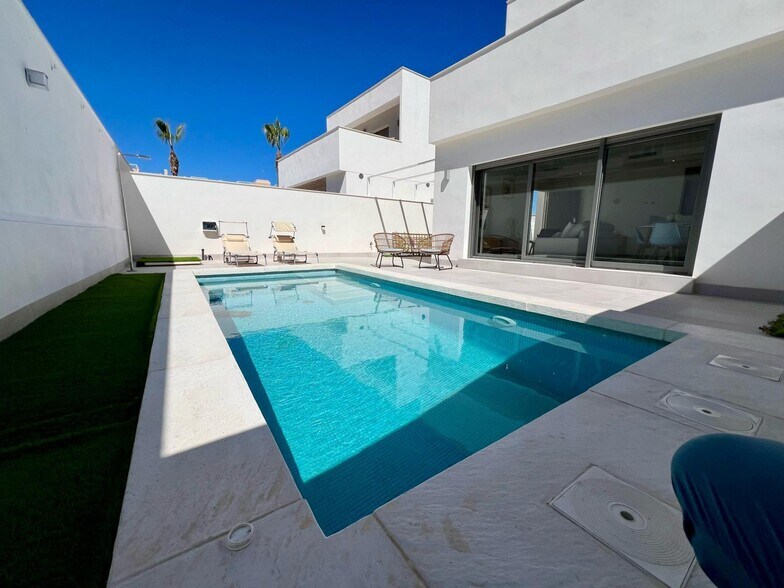 Land in Orihuela, Alicante for sale - Building Photo - Image 3 of 15