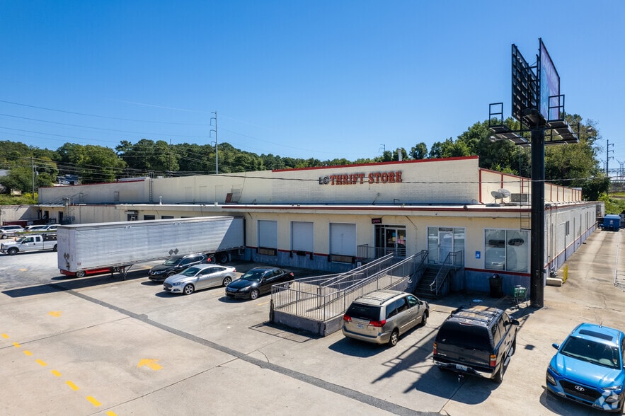 2935 N Decatur Rd, Decatur, GA for lease - Primary Photo - Image 1 of 4