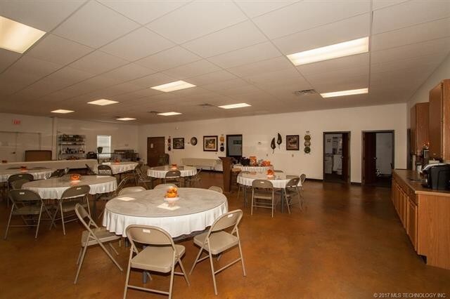 11710 S Memorial Dr, Bixby, OK à vendre - Photo intérieure - Image 3 de 8