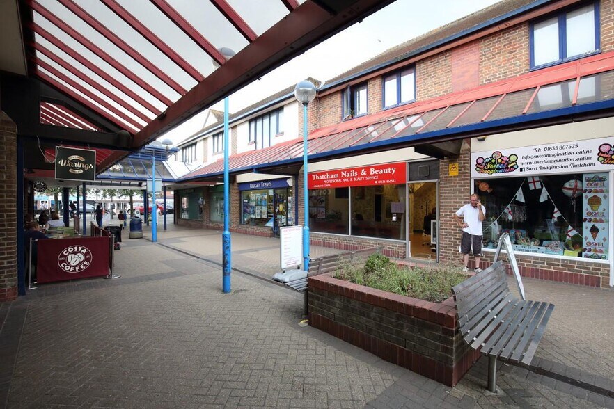 The Broadway, Thatcham à louer - Photo du bâtiment - Image 2 de 7
