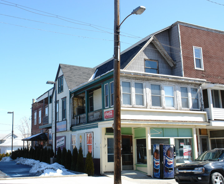 10 W Shirley St, Mount Union, PA à vendre - Photo principale - Image 1 de 1