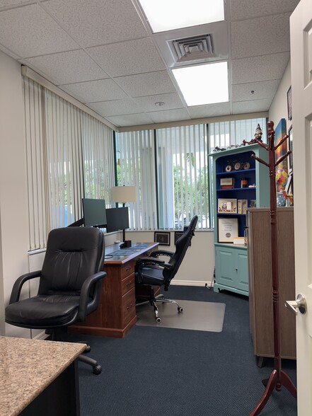 9240 Bonita Beach Rd, Bonita Springs, FL for lease - Building Photo - Image 3 of 33