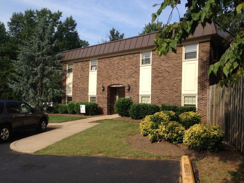 9256 Mosby St, Manassas, VA à louer - Photo du bâtiment - Image 3 de 3
