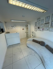 1A Cardigan Rd, Bournemouth for lease Interior Photo- Image 2 of 5
