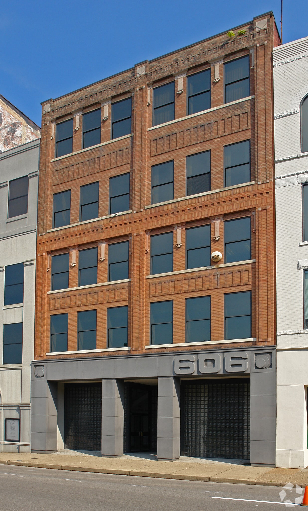 606 Virginia St E, Charleston, WV for lease Primary Photo- Image 1 of 5