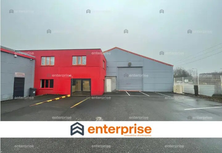 Flex in Roubaix for lease Building Photo- Image 1 of 9