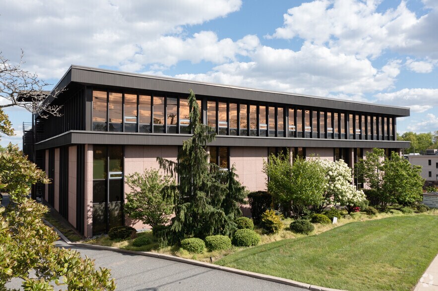 333 Sylvan Ave, Englewood Cliffs, NJ à louer - Photo du bâtiment - Image 2 de 4