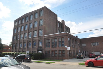 1001 W Washington St, Norristown, PA à louer Photo du bâtiment- Image 1 de 3