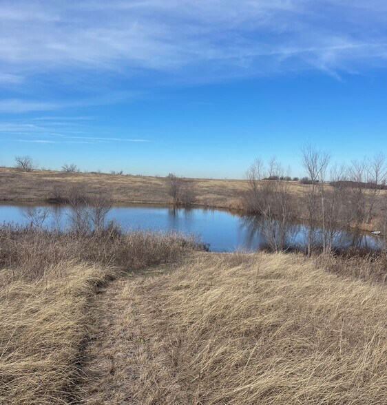 3765 FM 85, Ennis, TX à vendre - Photo du bâtiment - Image 2 de 13