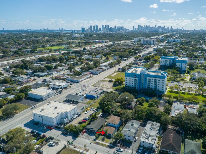 742 NW 70th St, Miami, FL à vendre - Photo du bâtiment - Image 3 de 100