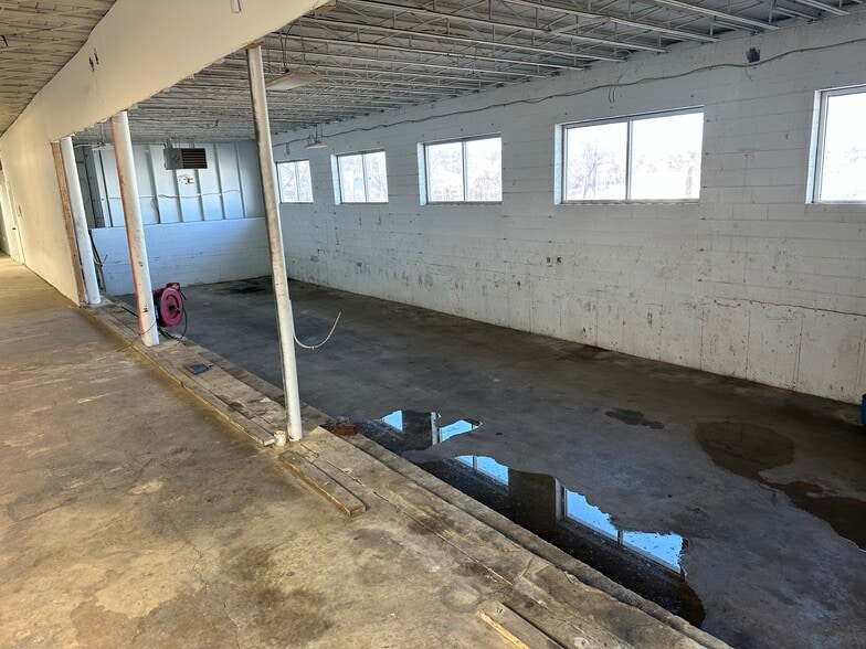 2510 Erick St, Baltimore, MD for lease - Building Photo - Image 3 of 14