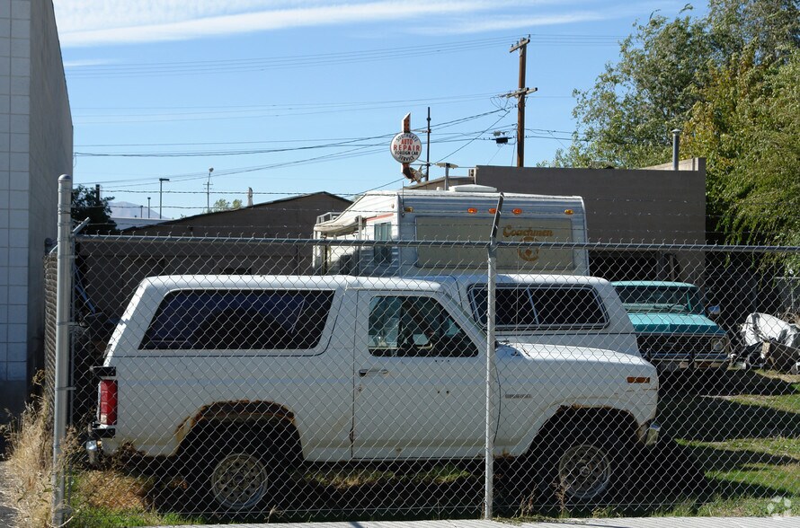 3748 S Secord St, Salt Lake City, UT à vendre - Photo du bâtiment - Image 3 de 5