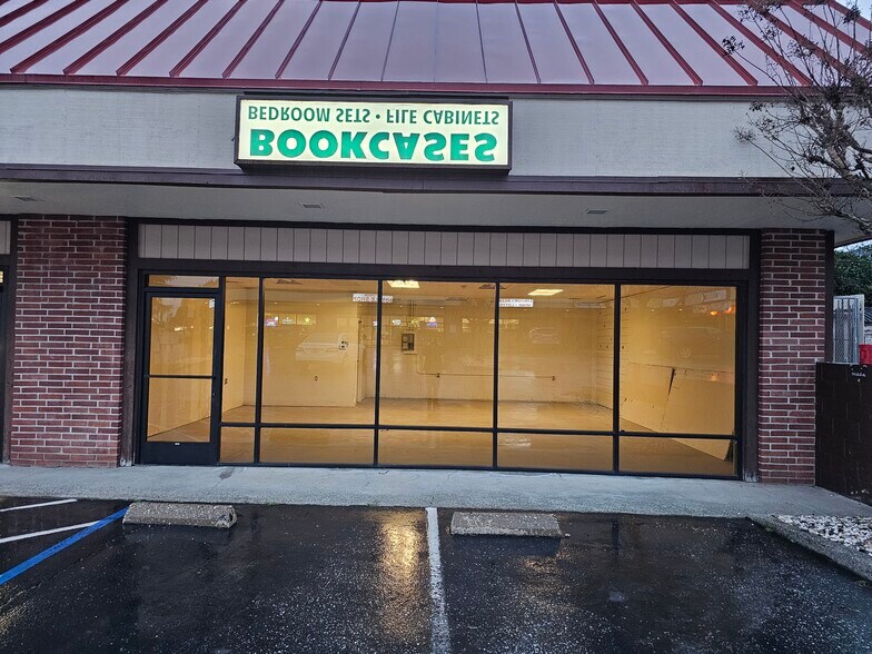 4076-4086 Grass Valley Hwy, Auburn, CA à louer - Photo du bâtiment - Image 2 de 8