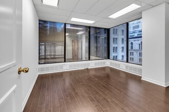 10 King St E, Toronto, ON for lease Building Photo- Image 1 of 5